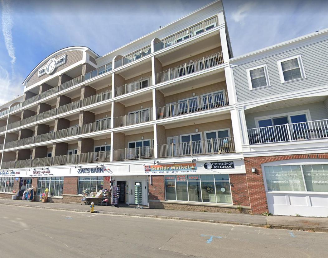 Hampton Beach Ocean Front Condo At The Surf Exterior photo
